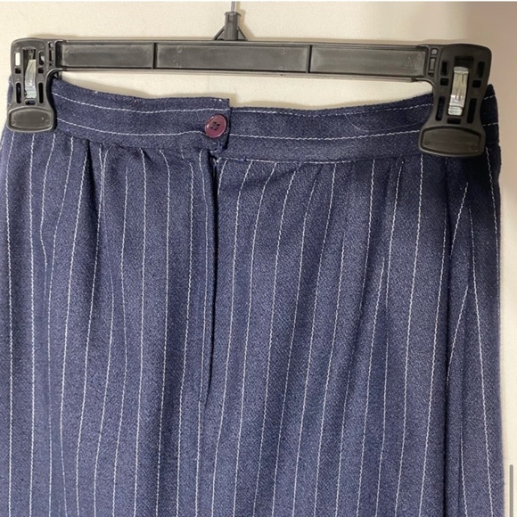 Vintage Crème Caramel Navy Blue Pinstriped Suit Skirt Set S - Picture 11 of 13